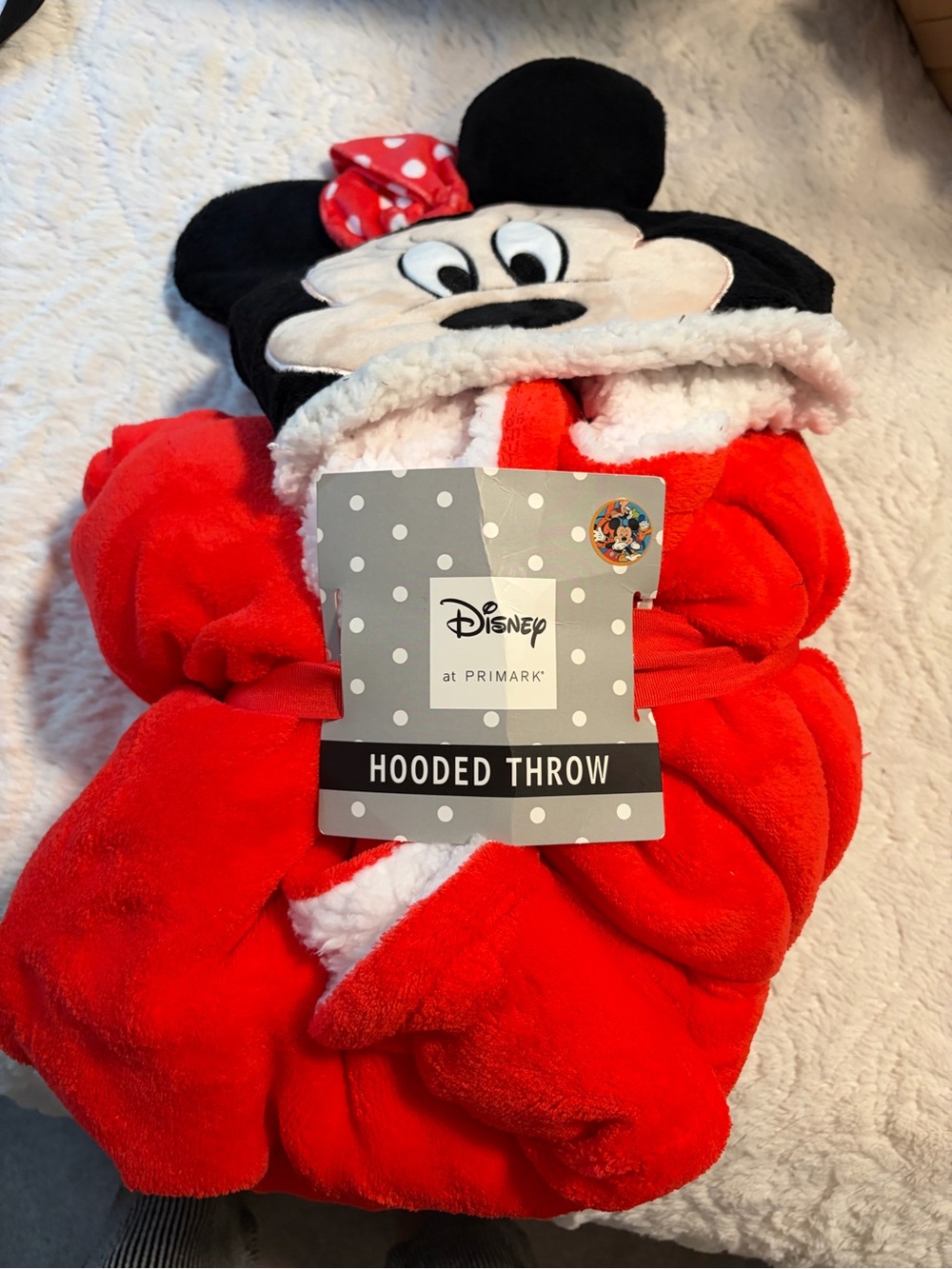 Disney Minnie Mouse Red Hooded Throw Blanket Disney vacation holiday Christmas
